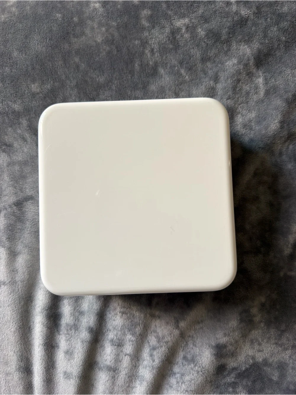Original Apple Storage Box + USB-C to Lightning Cables + SIM Eject Tools